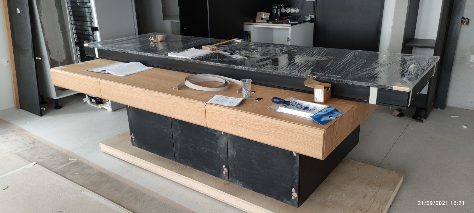 The kitchen island during assembly